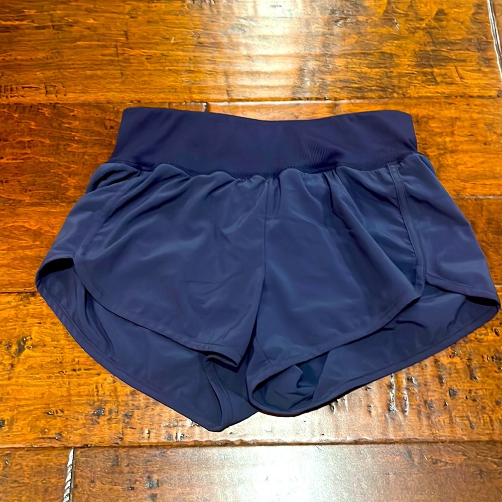 Navy Zella girl shorts- size xs/s